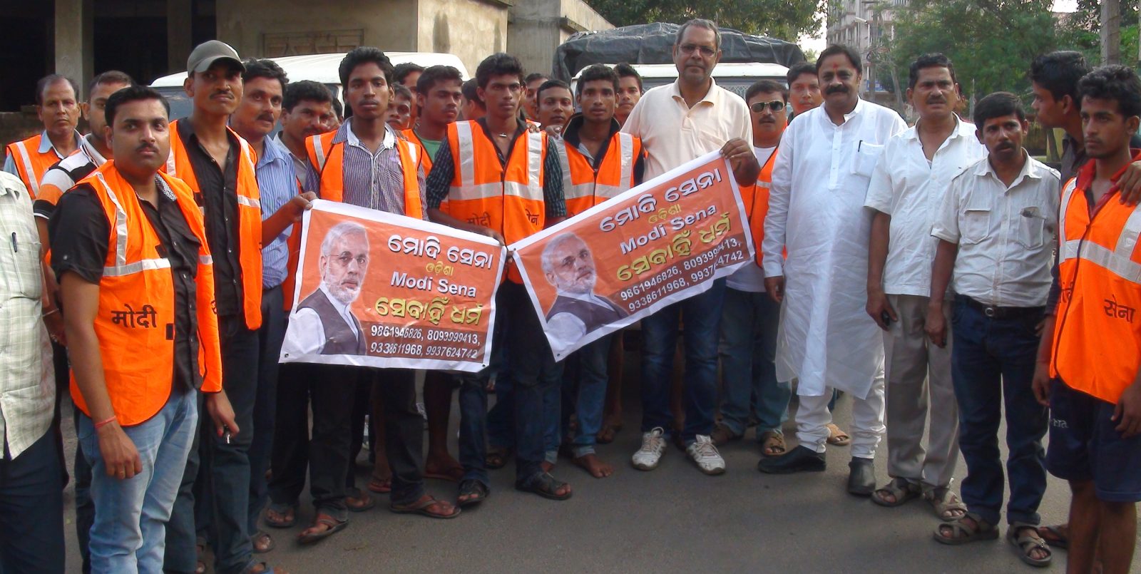 Murali Sharma with Modi Sena arrives at Balasore flood hit pockets